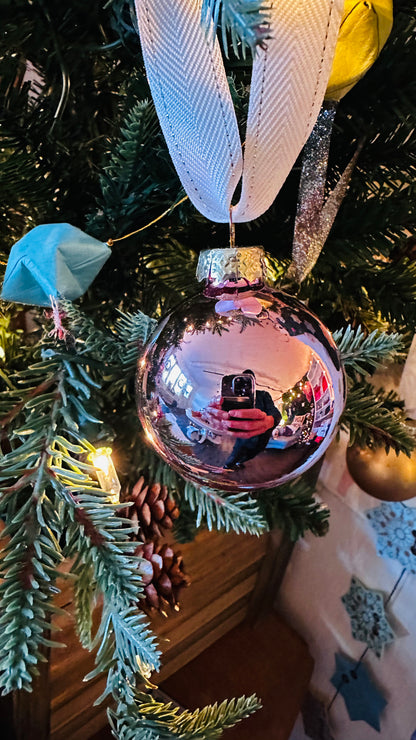 Solid Ornament w/Ribbon